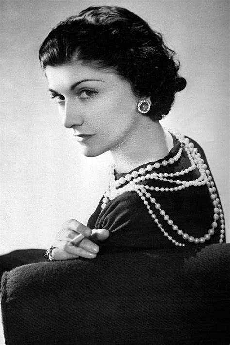 what is coco chanel famous for designing|Coco Chanel iconic looks.